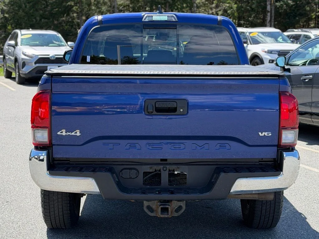 Used 2023 Blue Toyota SR5 image 4