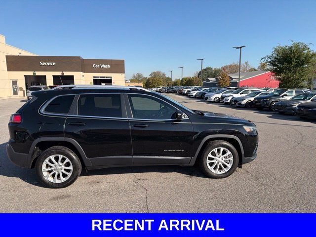 Used 2019 Diamond Black Jeep Latitude image 25