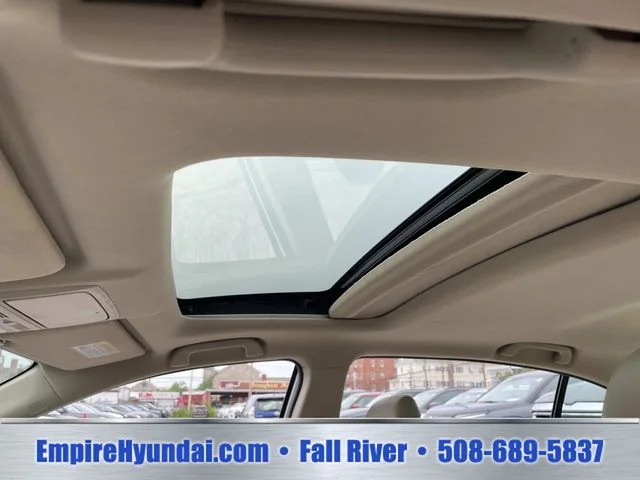 Used 2016 Silver Honda EX-L image 21