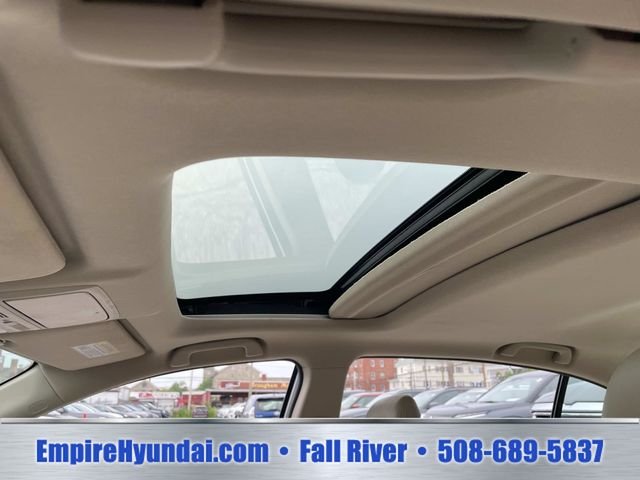 Used 2016 Lunar Silver Metallic Honda EX-L image 21