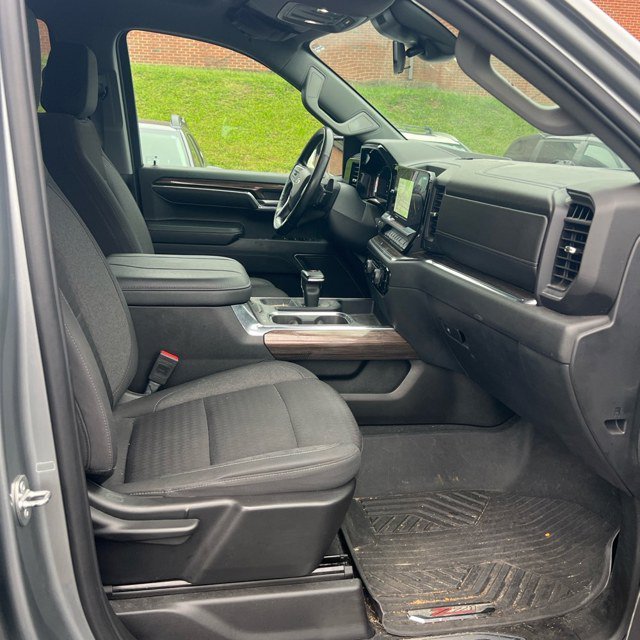 Used 2023 Gray Chevrolet RST image 9