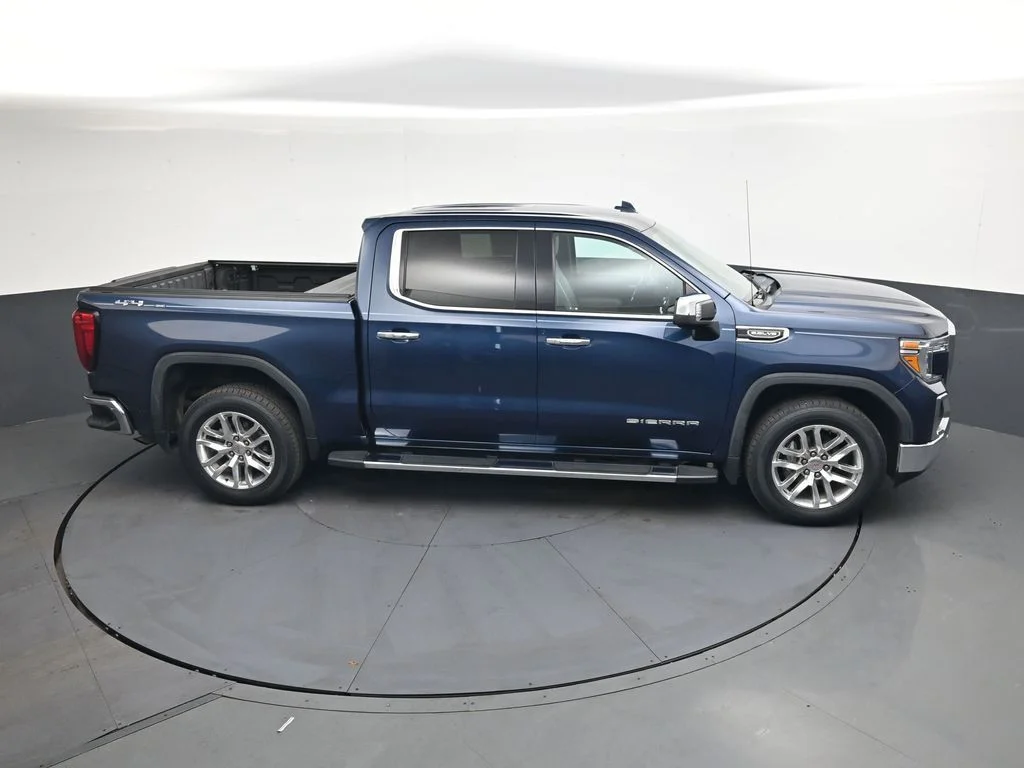 Used 2020 Blue GMC SLT image 36