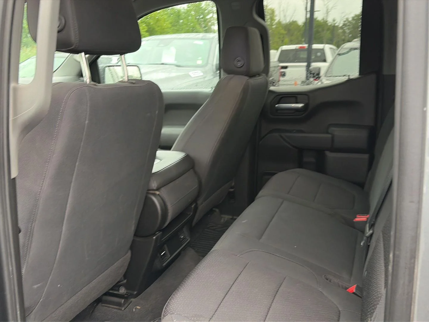 Used 2020 Satin Steel Metallic Chevrolet Custom image 6