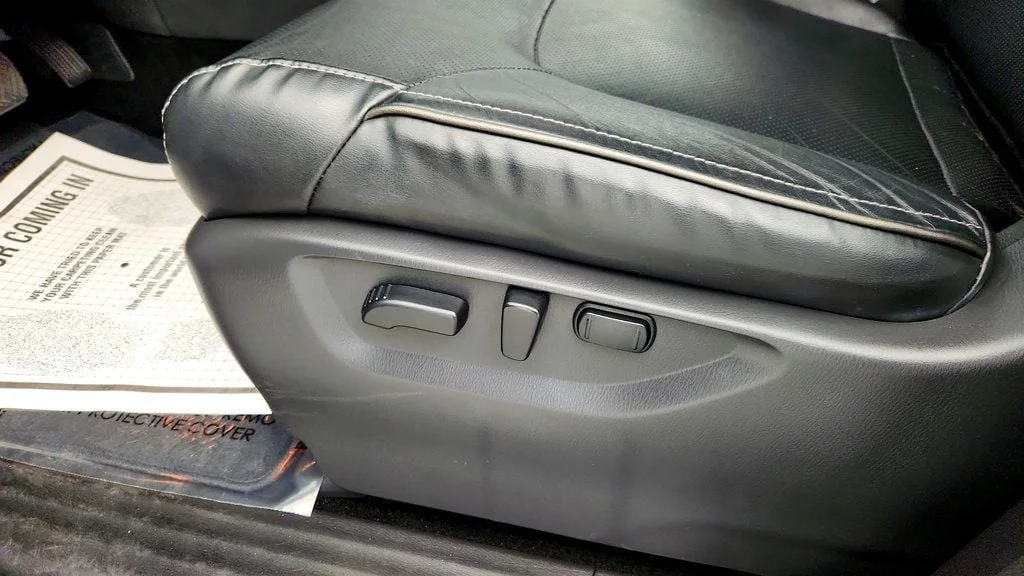 Used 2024 Anthracite Gray INFINITI LUXE AWD image 12