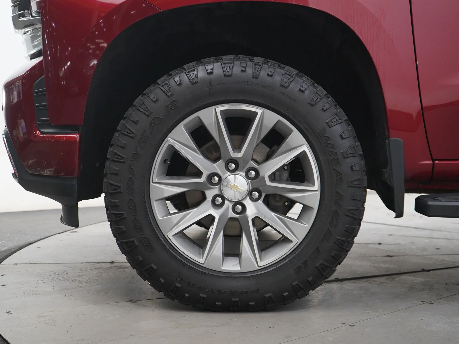 Used 2019 Maroon Chevrolet High Country image 31