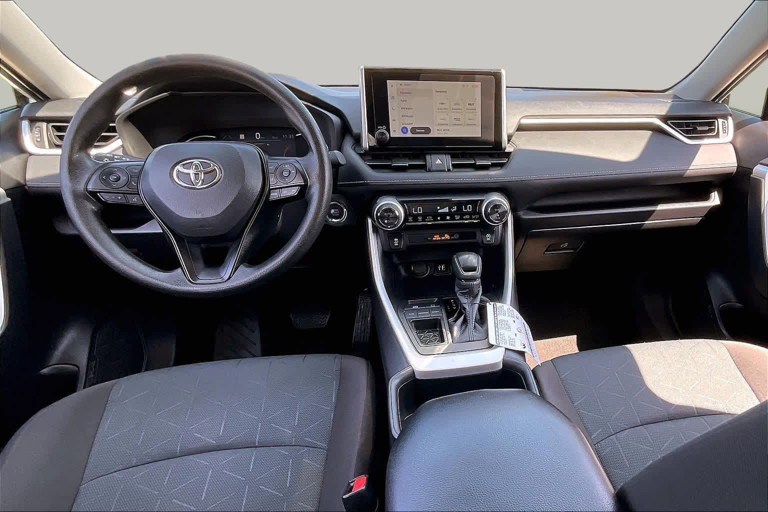 Used 2025 Ice Cap Toyota XLE image 16