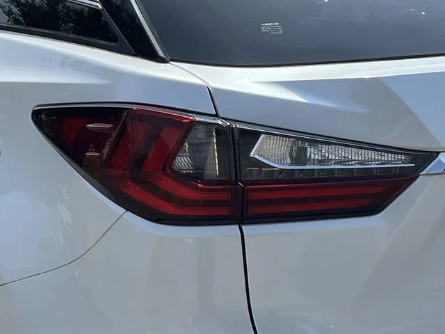 Used 2017 White Lexus 350 image 10
