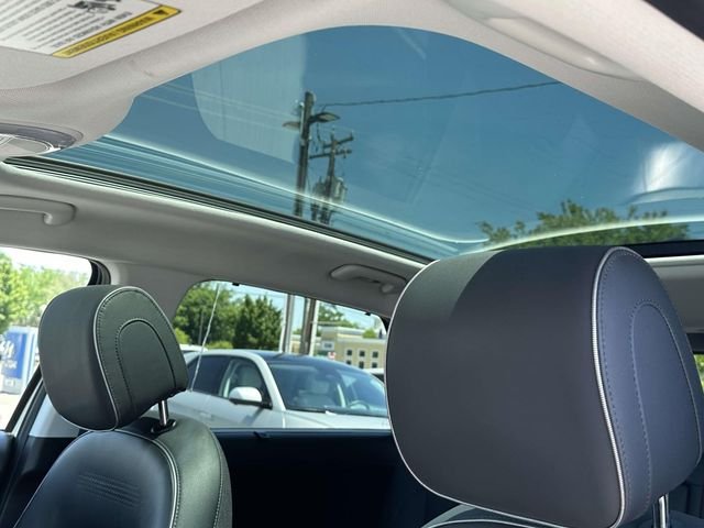 Certified Used 2023 Gray Hyundai Limited image 4