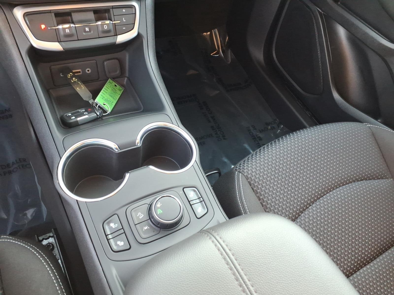 Used 2024 Sterling GMC SLE image 8
