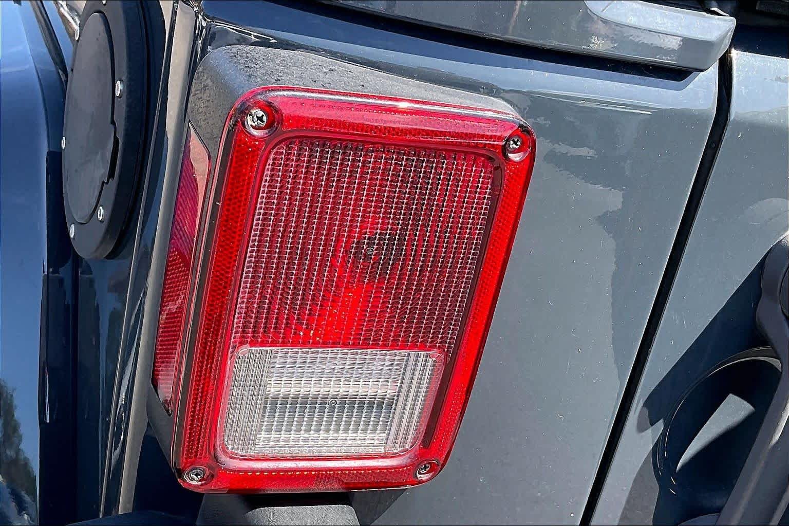 Used 2017 Rhino Clearcoat Jeep Sahara image 28