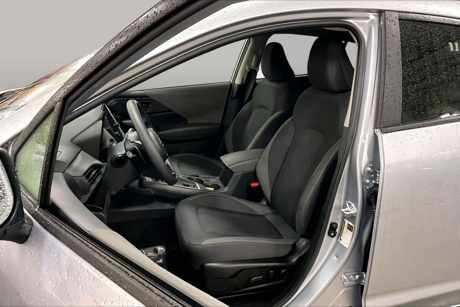 Used 2025 Ice Silver Metallic Subaru Premium image 8