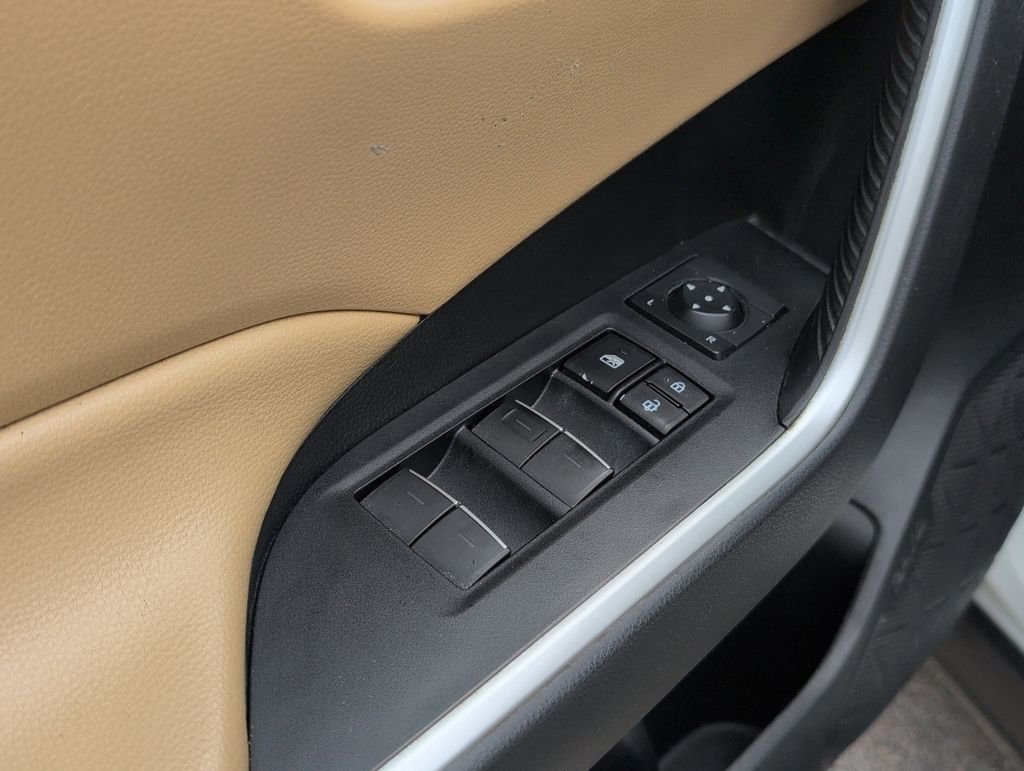 Used 2023 White Toyota XLE image 9