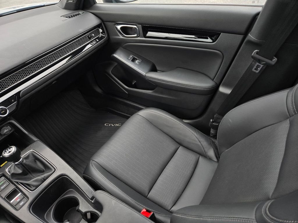 2023 Honda Civic Hatchback Sport Touring - Photo 18