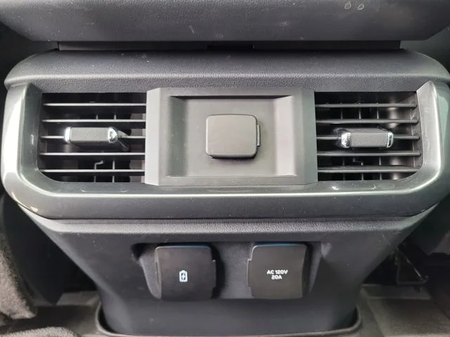 Used 2022 Gray Ford Lariat image 15