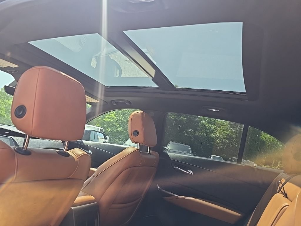 Used 2019  Cadillac Sport image 10