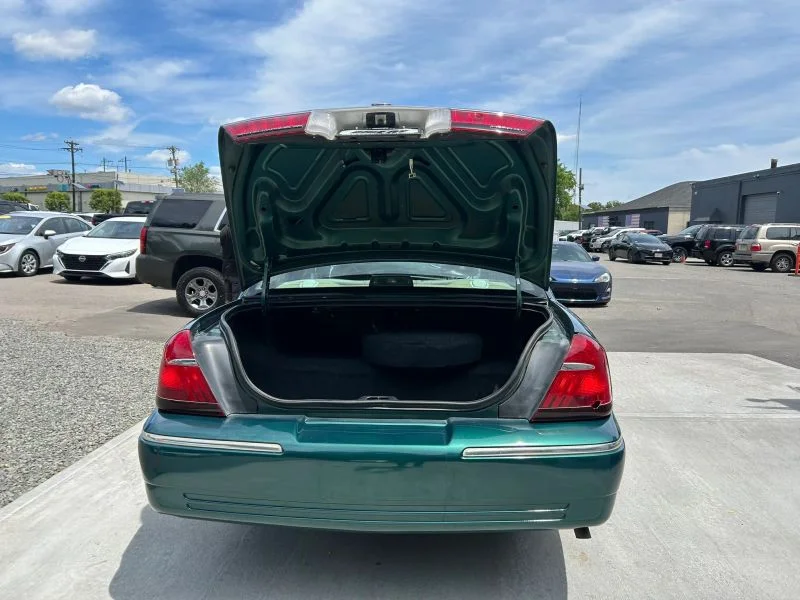 Used 2000 Green Mercury GS Sedan 4D image 46