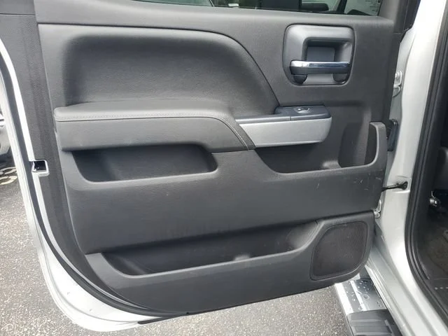 Used 2016 SILVER ICE METALLIC Chevrolet LTZ image 23