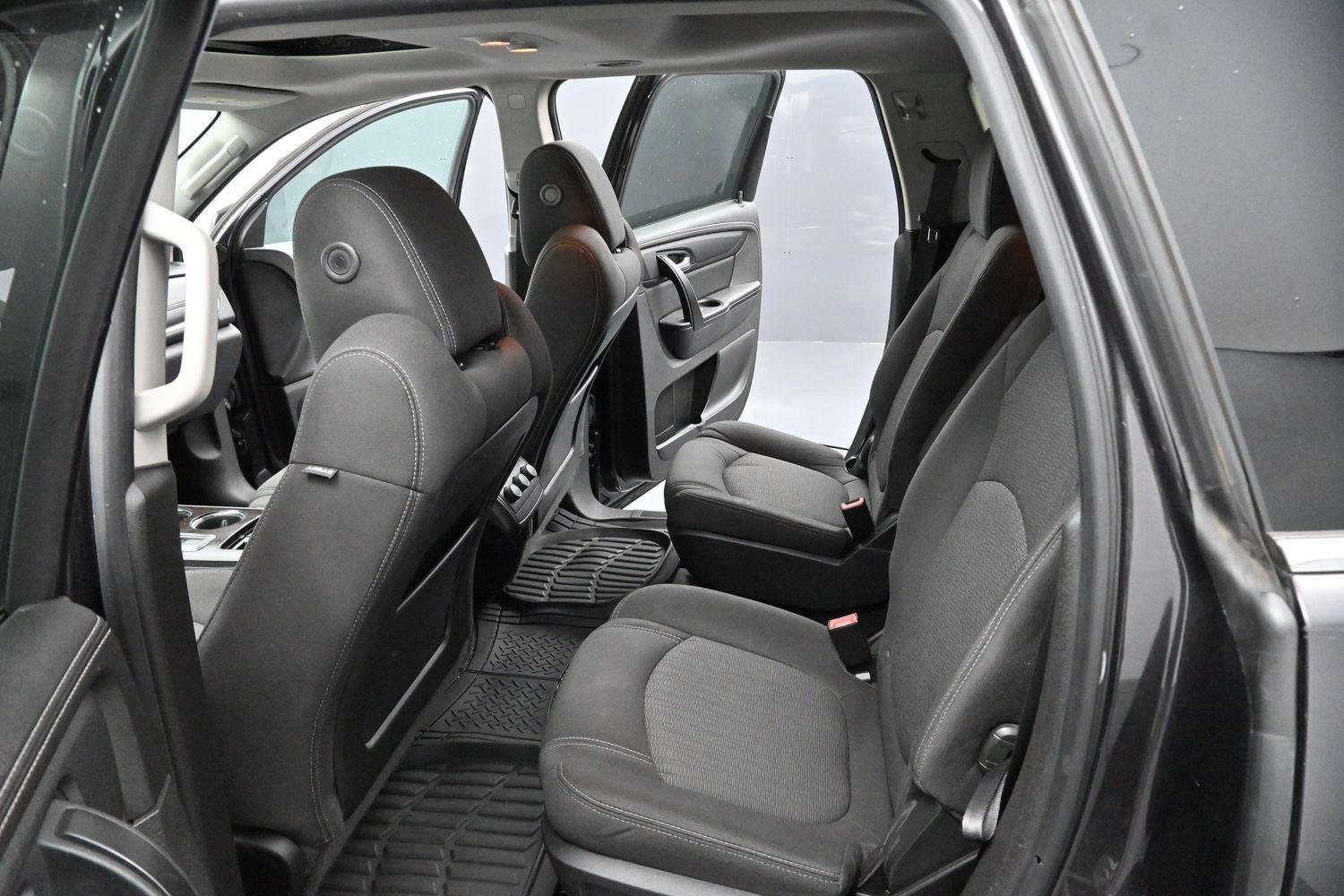 Used 2016 Tungsten Metallic Chevrolet LT image 29
