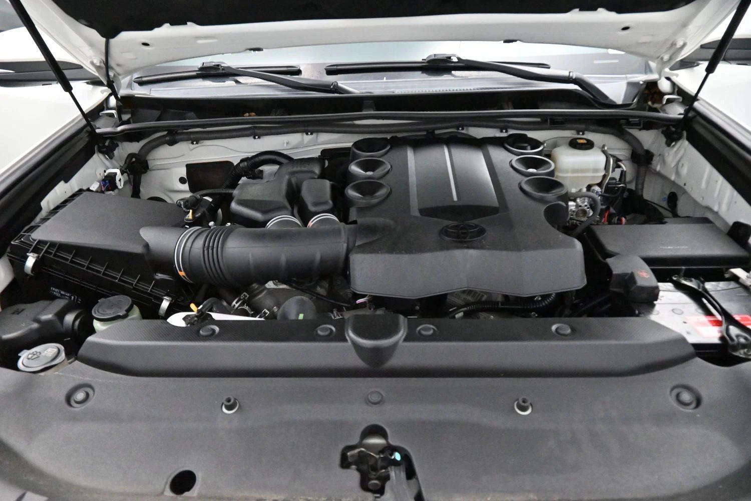 Used 2019 Blizzard Pearl Toyota Limited image 45