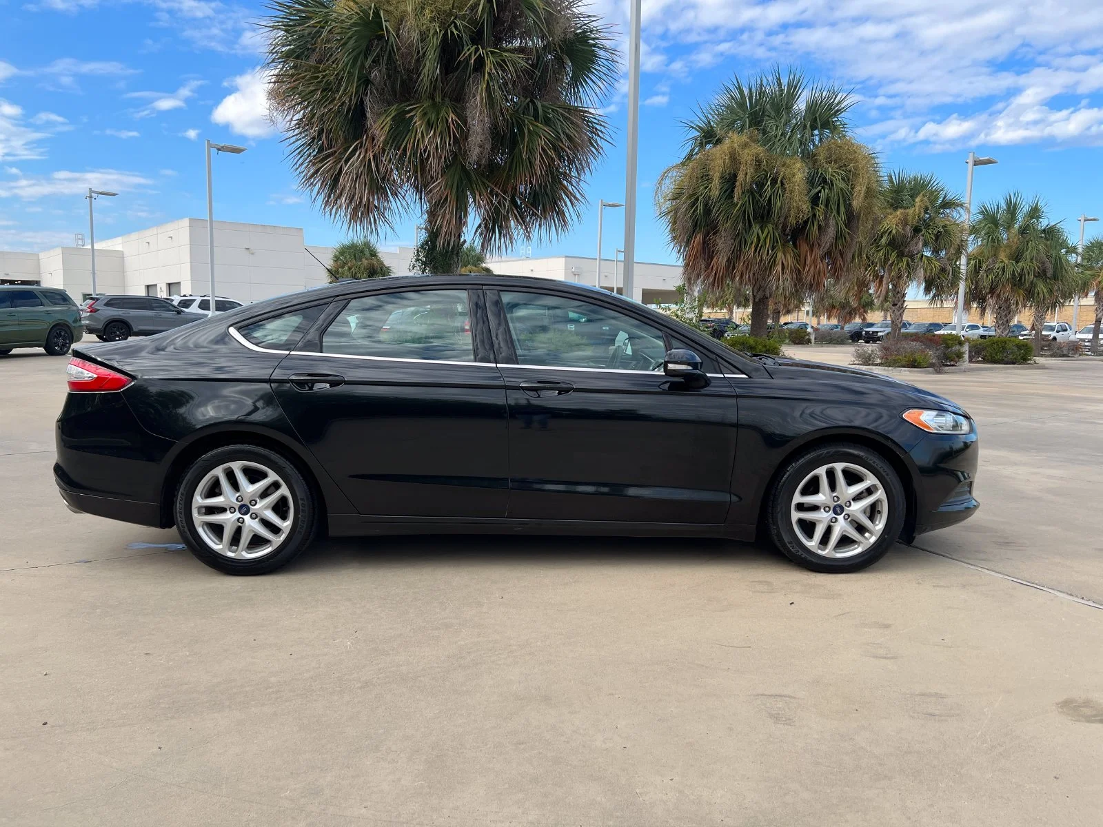 Used 2014 Black Ford SE image 7