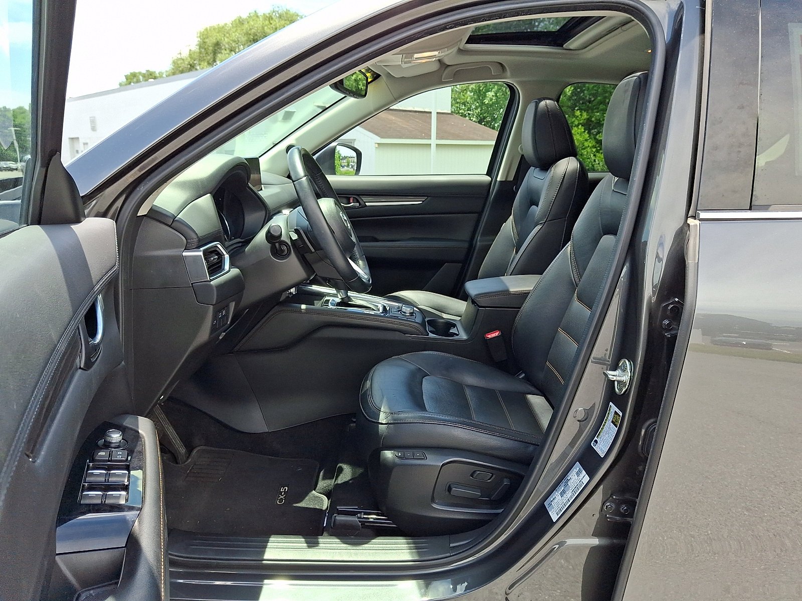 Used 2020 Machine Gray Metallic Mazda Grand Touring image 15