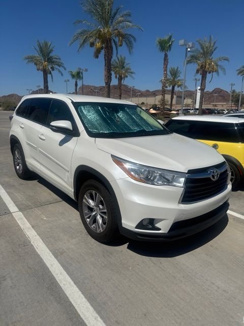 2014 Toyota Highlander LE Plus - Photo 2