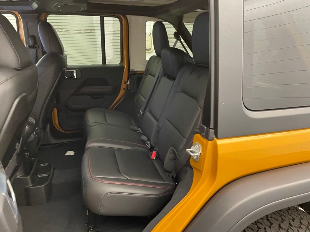New 2026 Goldilocks Exterior Paint Jeep Rubicon image 16