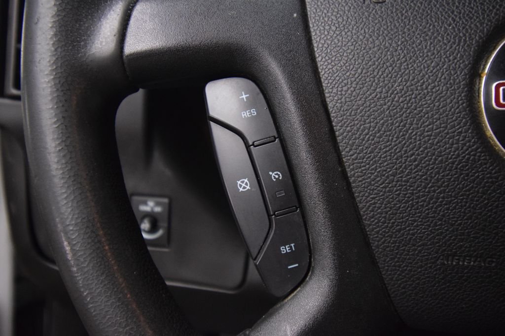 Used 2018 Summit White GMC Work Van image 25