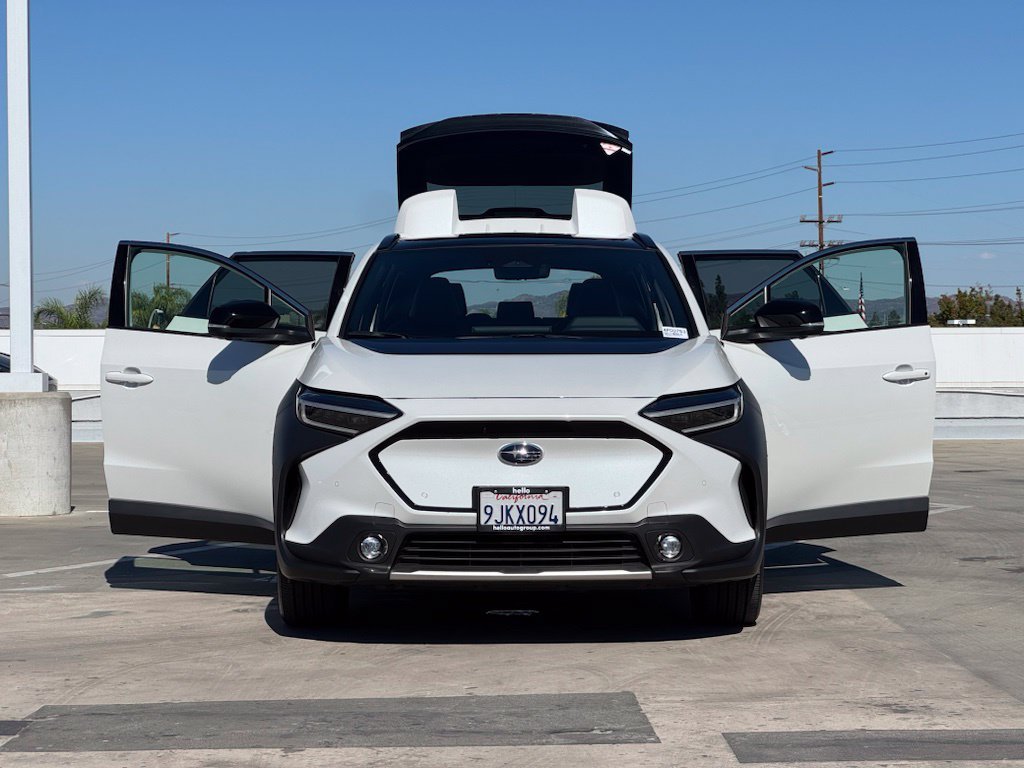 Used 2023 White Subaru Touring image 28