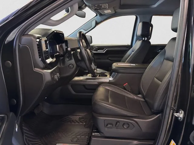 Used 2022 Black Chevrolet LTZ image 10