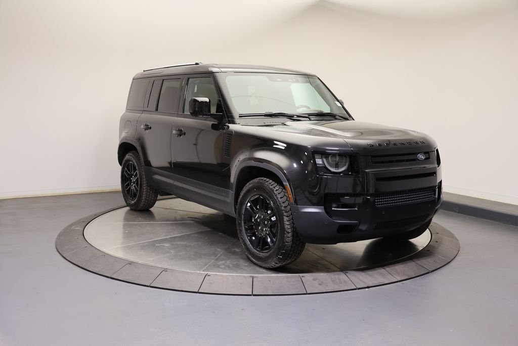 New 2026 Santorini Black Land Rover S image 7