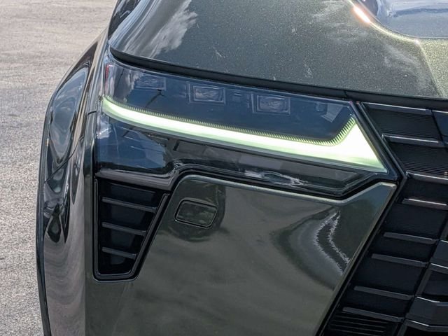 Used 2024 Green Lexus 550 Luxury+ image 9