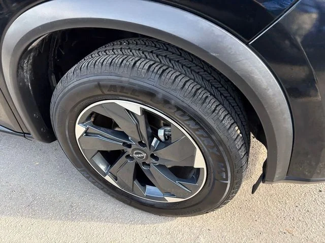 Used 2024 Black Nissan SV image 3