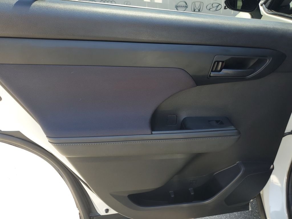 Certified Used 2021 White Toyota L image 15