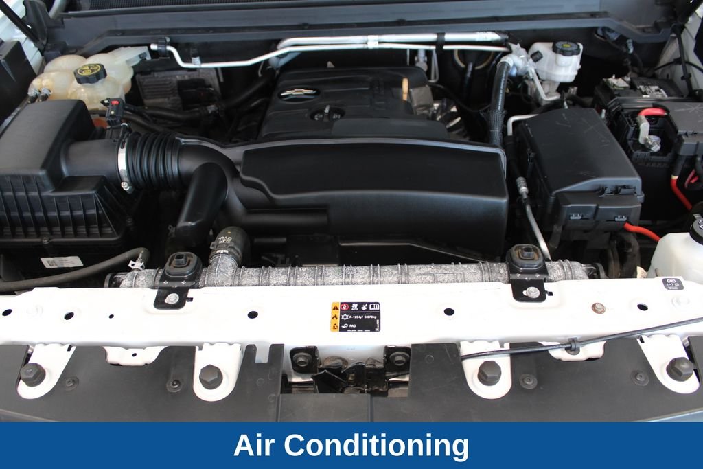 Used 2020 White Chevrolet LT image 10