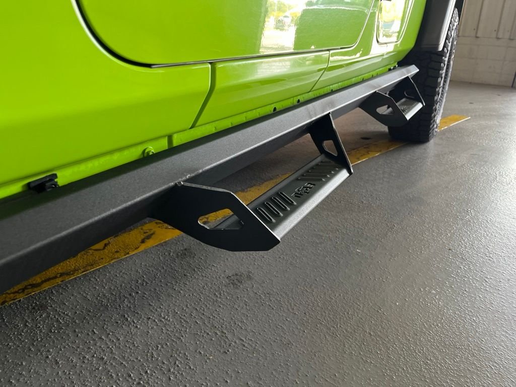 Used 2021 Limited Edition Gecko Clearcoat Jeep Rubicon image 17