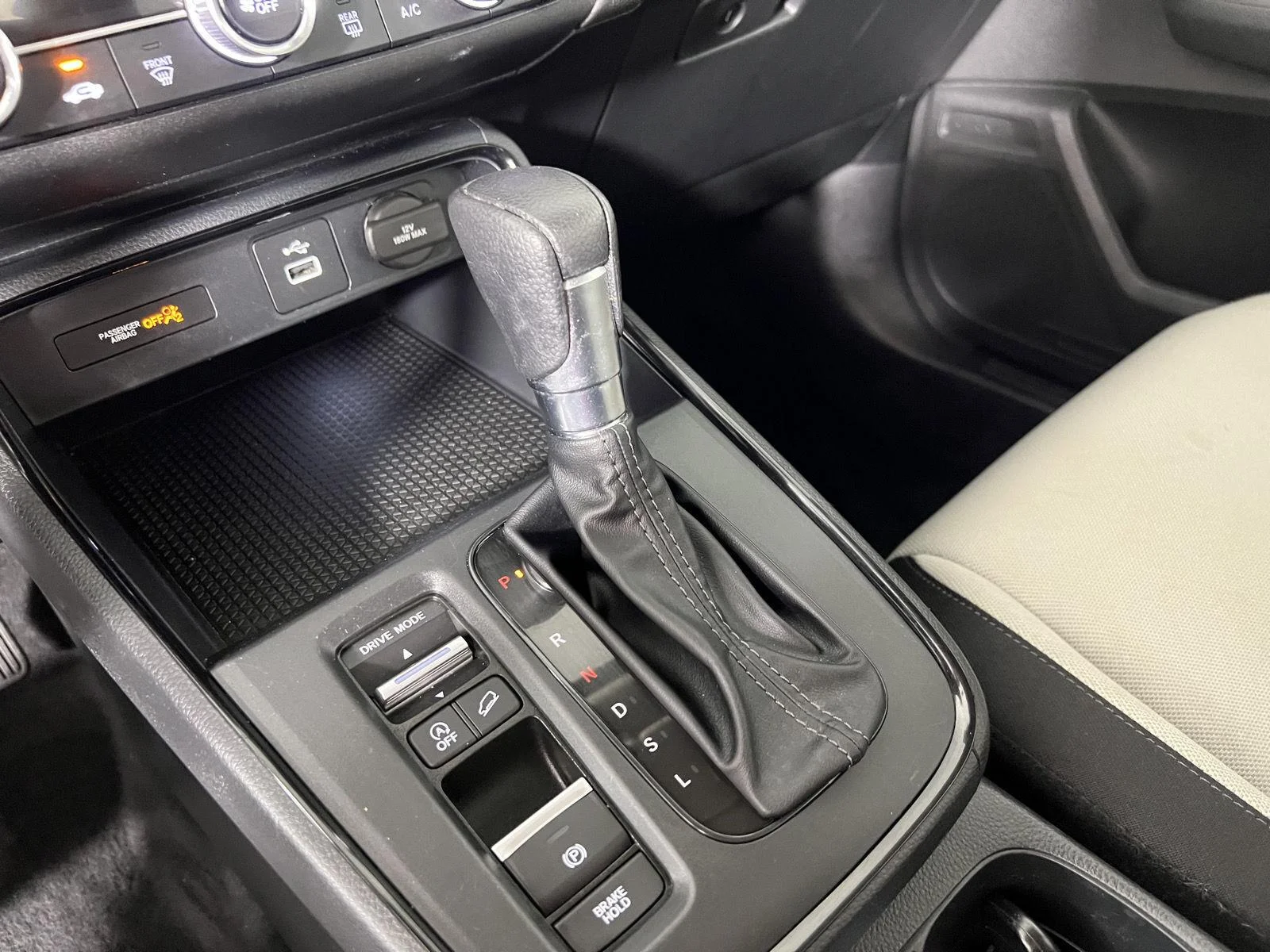 Used 2023 Platinum White Pearl Honda LX image 19