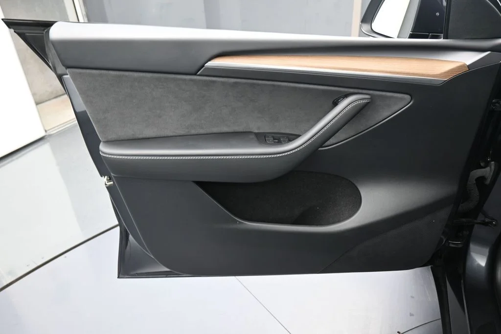 Used 2024 Gray Tesla Long Range image 13
