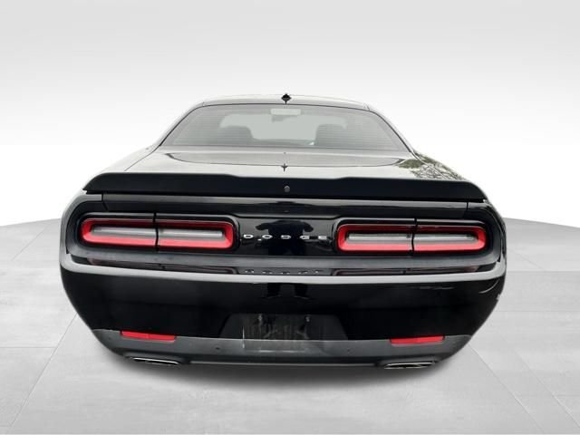 Used 2016 Black Dodge R/T Scat Pack image 6