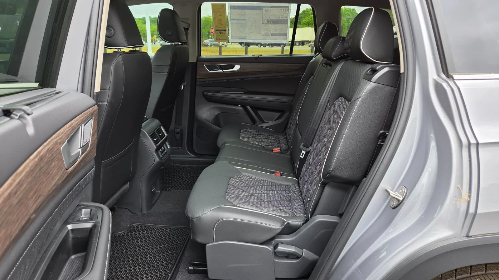 2026 Volkswagen Atlas SEL Premium R-Line - Photo 40