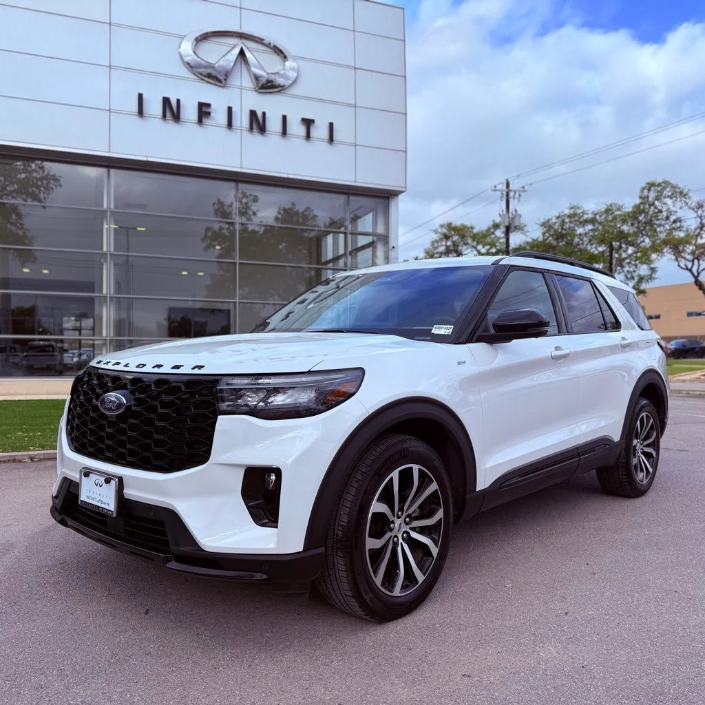 2025 Ford Explorer ST-LINE 4WD (PL535)'s photo