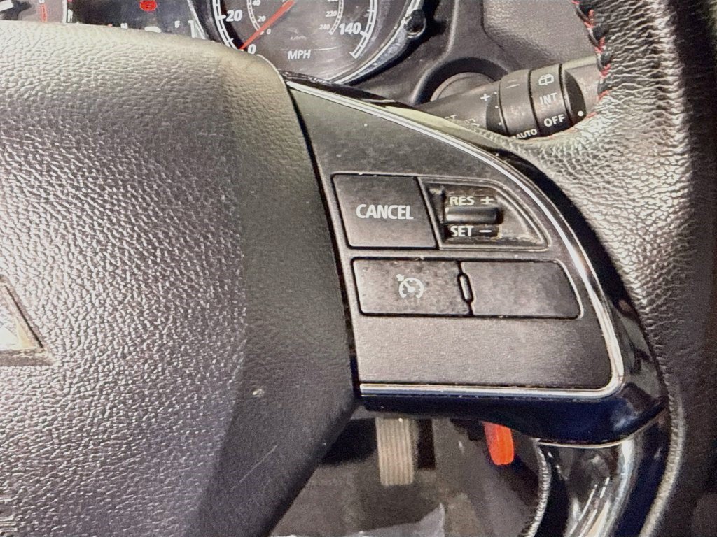 Used 2024 White Diamond Mitsubishi 2.0 Trail Edition image 11
