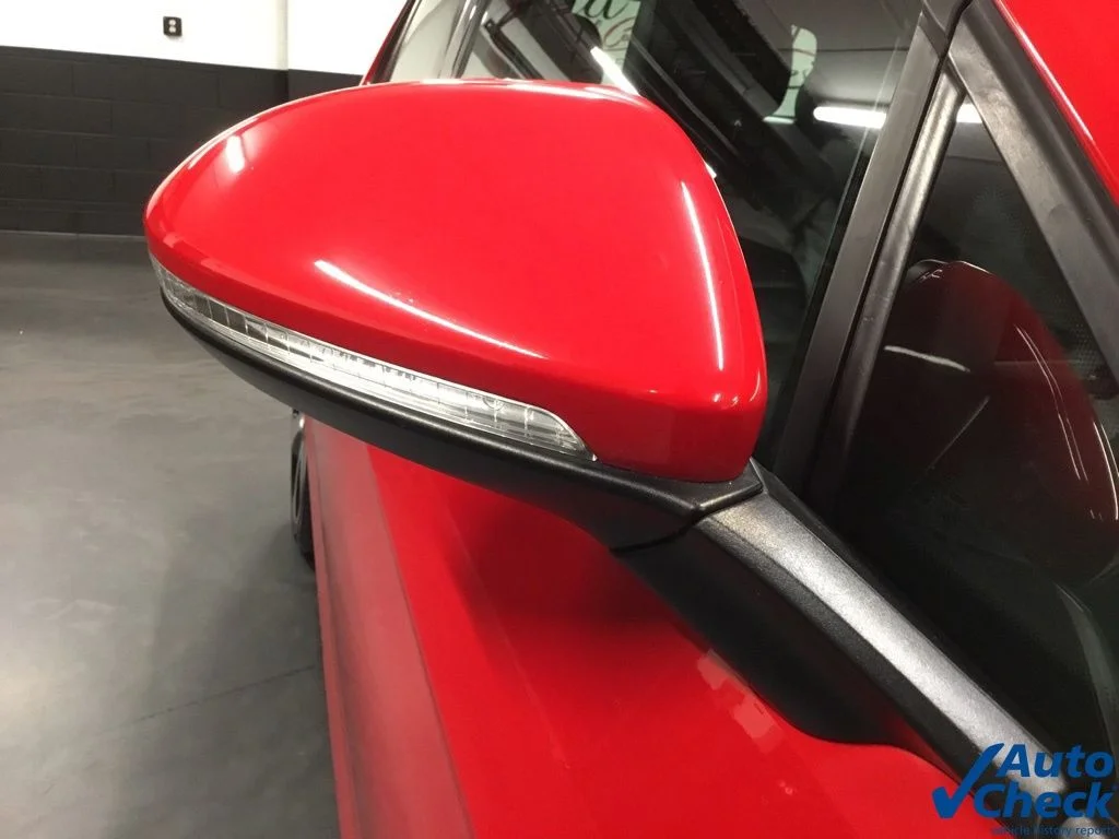 Used 2015 Red Volkswagen 2.0T SE image 15