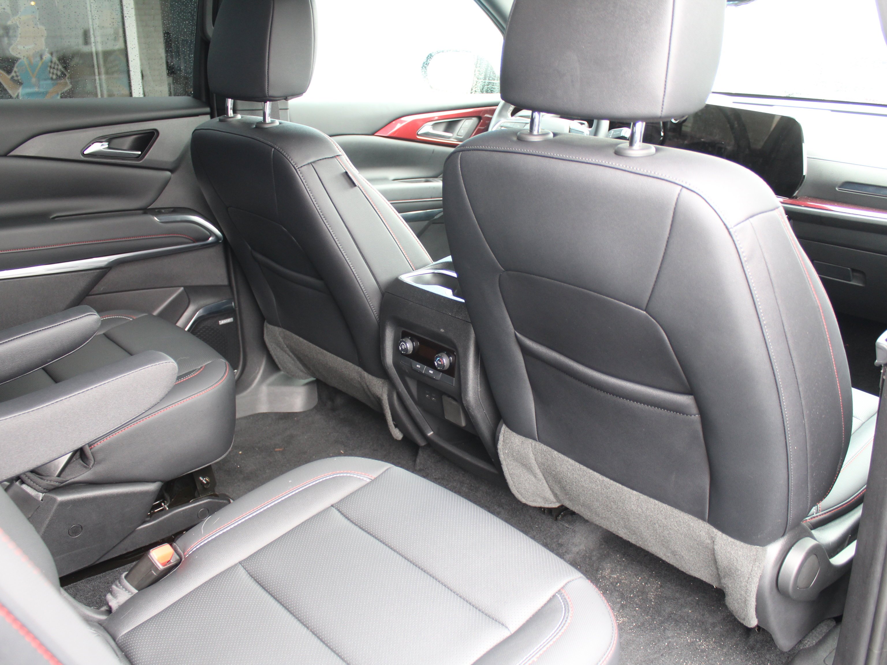 2024 Chevrolet Traverse Z71 - Photo 24