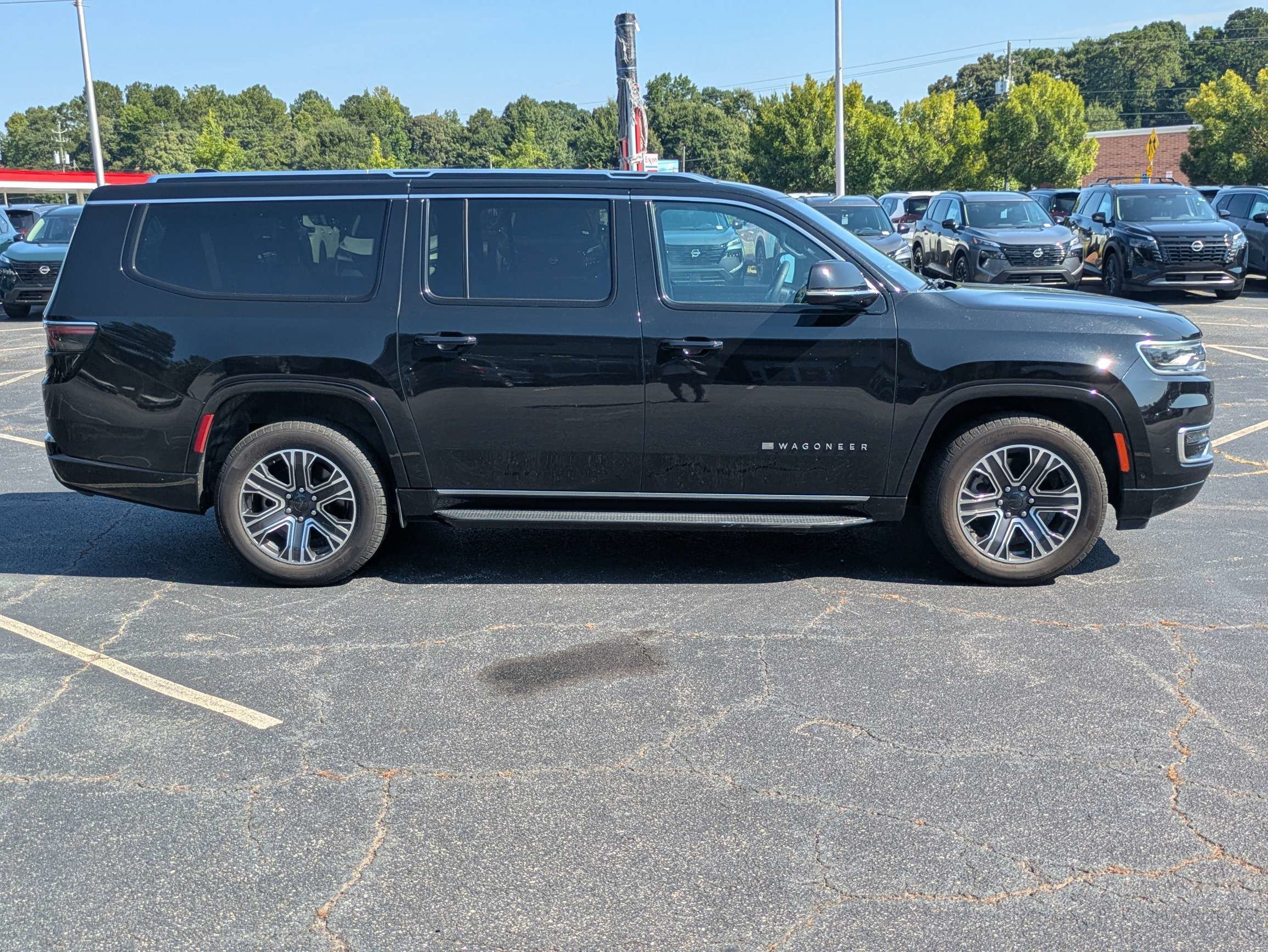 Used 2024 Black Jeep Series II image 2