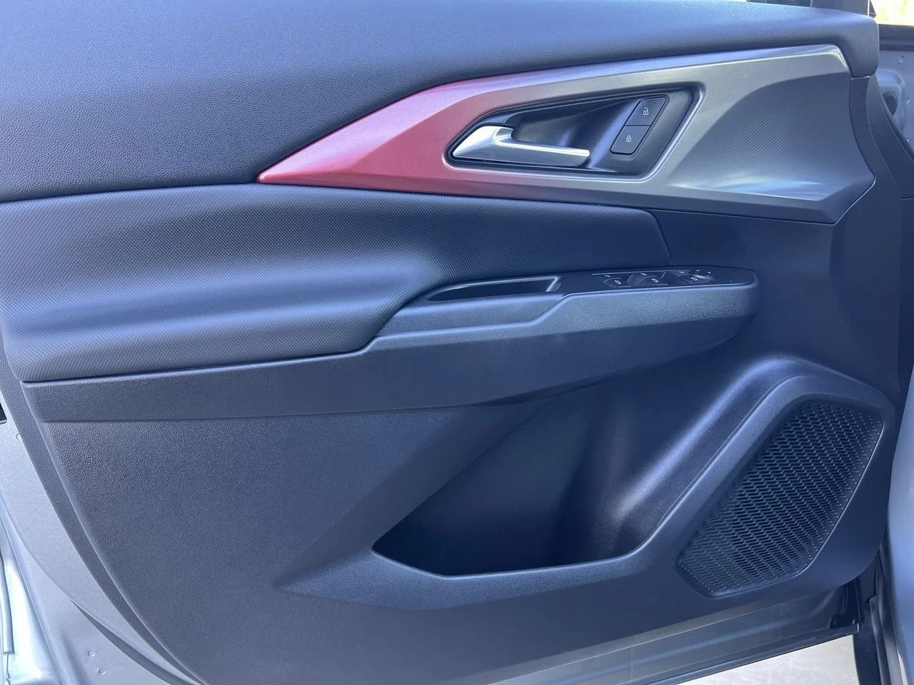 2024 Chevrolet Equinox EV Launch Edition - Photo 25