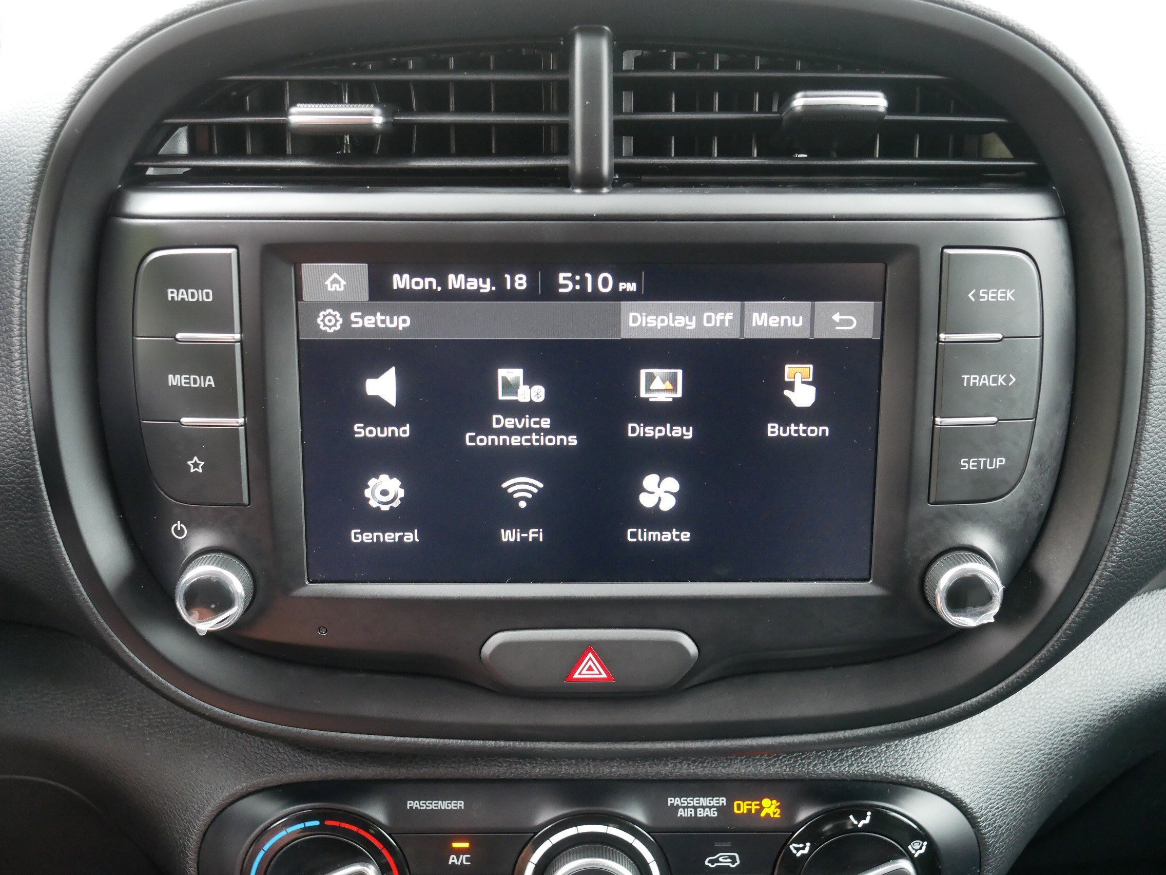 Used 2025  Kia LX image 30