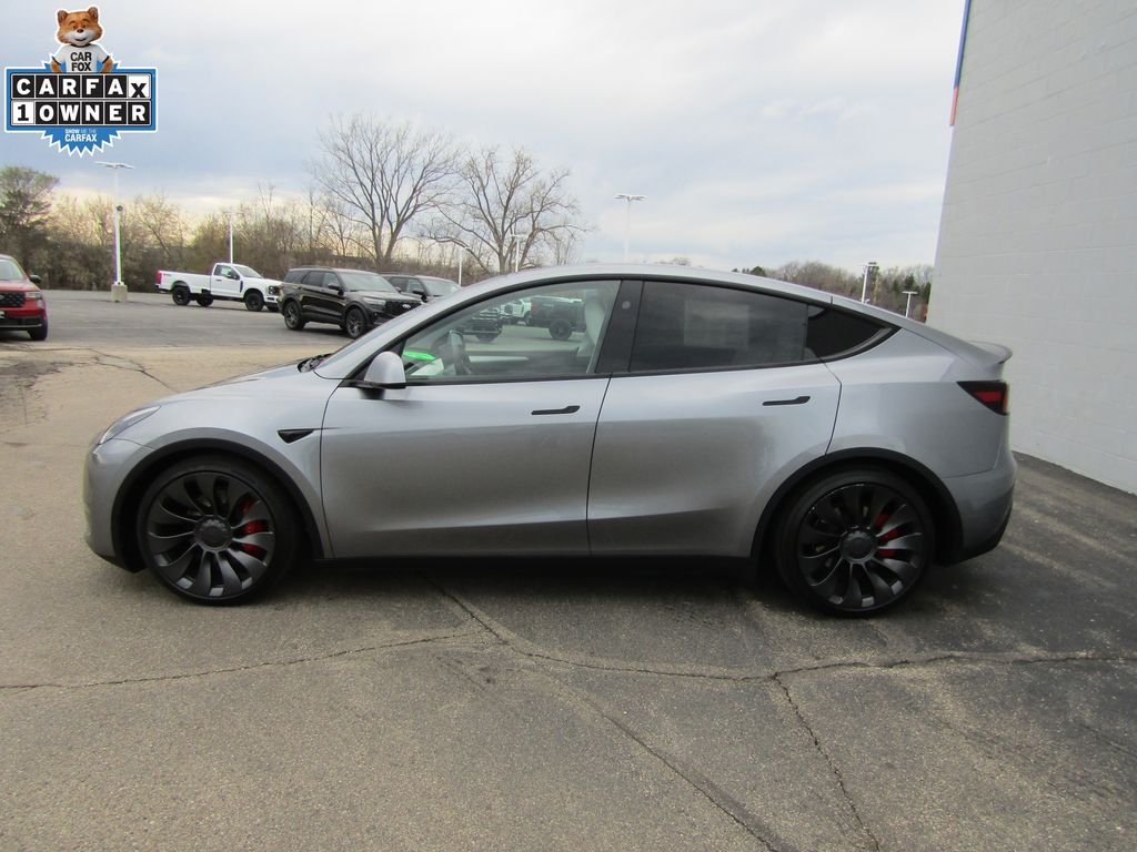 Used 2025 Tesla Model Y Performance with VIN 7SAYGDEF3SA346065 for sale in Racine, WI