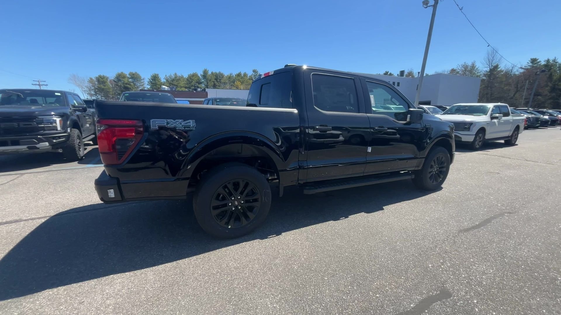 New 2026 Agate Black Metallic Ford XLT image 19