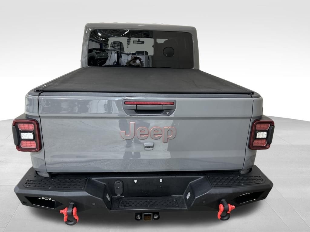 Used 2021 Gray Jeep Mojave image 4
